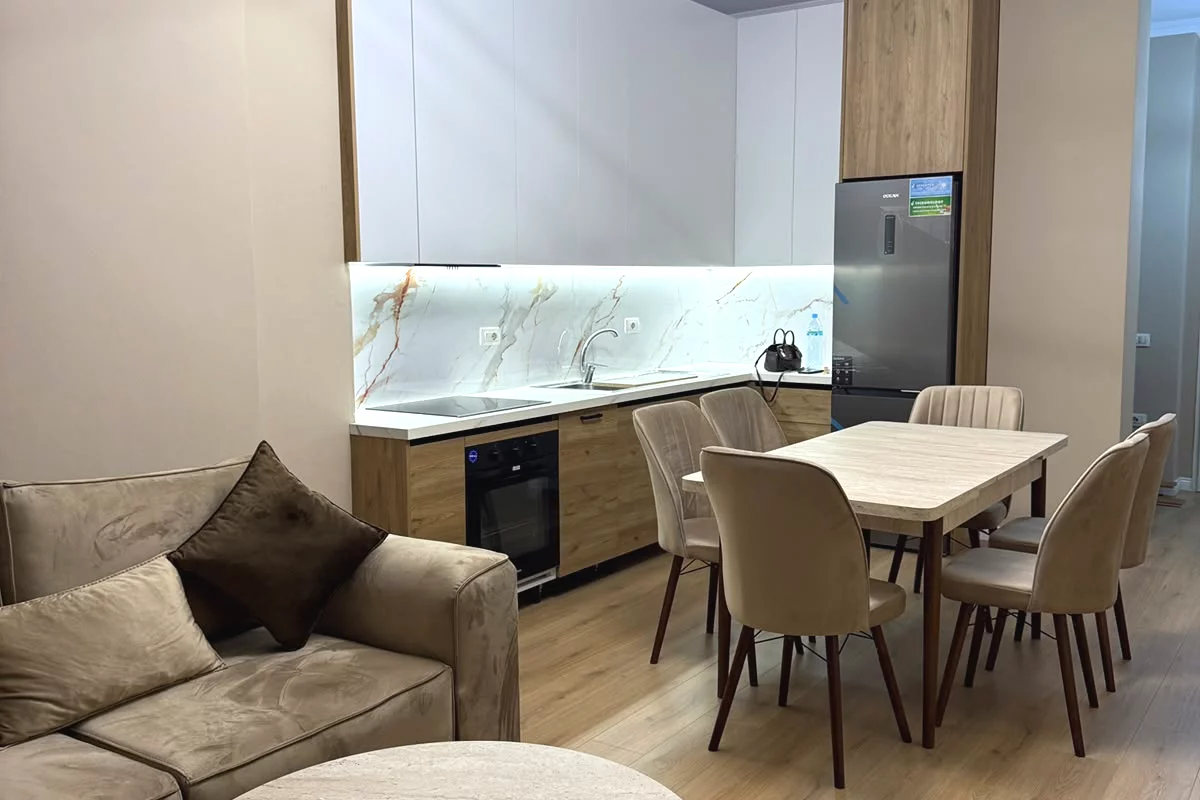 Shtepi me qera Apartament ne Tirane, 2+1, Mobilimi E mobiluar, Pagesa 1,200  Euro.