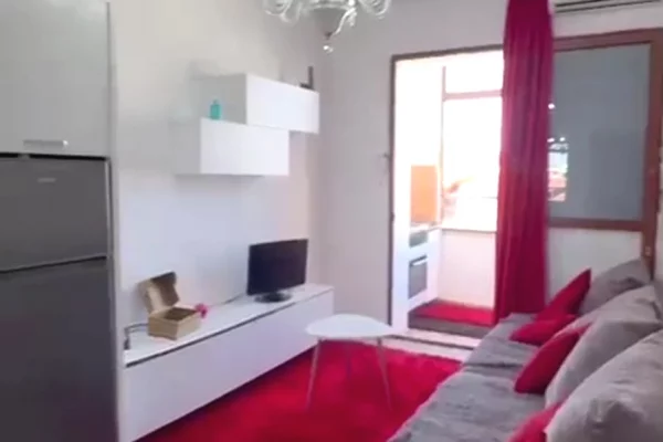 Shtepi me qera 1+1 ne Tirane - 430 Euro