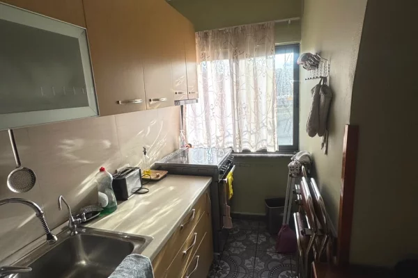 Shtepi me qera 1+1 ne Tirane - 550 Euro