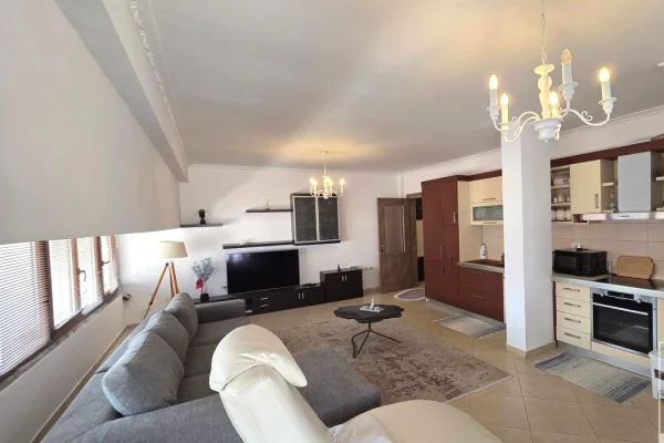Shtepi me qera 2+1 ne Tirane - 850 Euro