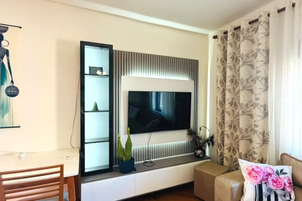 Jepet apartament 2+1 me qira tek Rruga e Elbasanit##75.000 leke