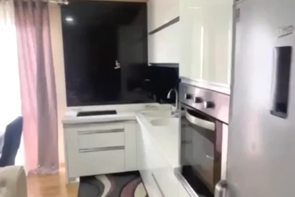 Shitet apartament 2+1+2 ne Porcelan