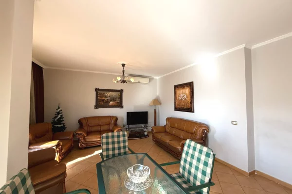 Jepet apartament 2+1 me qira tek Zogu i Zi##307##750euro
