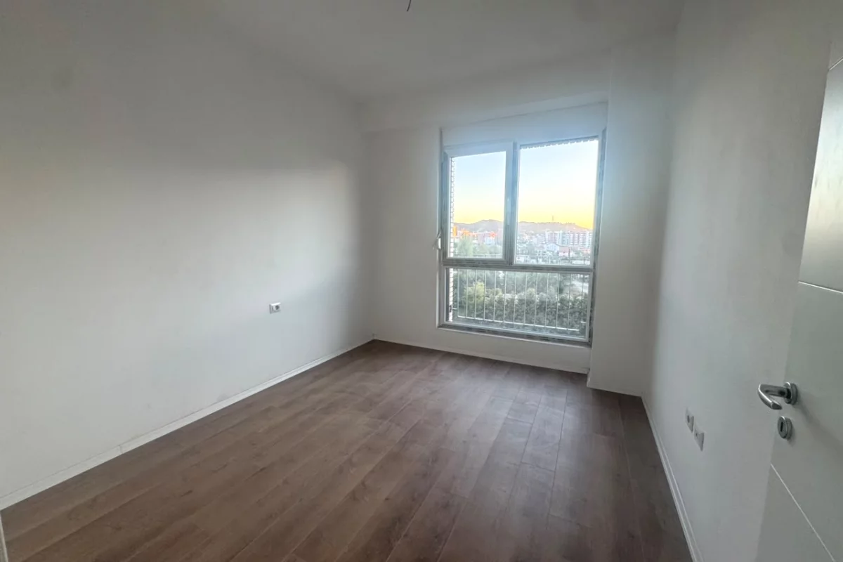Shtepi me qera Apartament ne Tirane, 2+1, Mobilimi Pjeserisht e mobiluar, Pagesa 620  Euro.