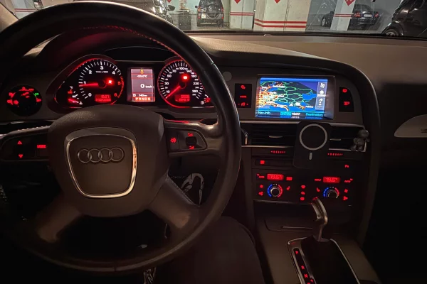 Makina ne shitje ne Tirane, Audi, 2006 Diesel,Kambio Automatik Pagesa 250,000  Leke.