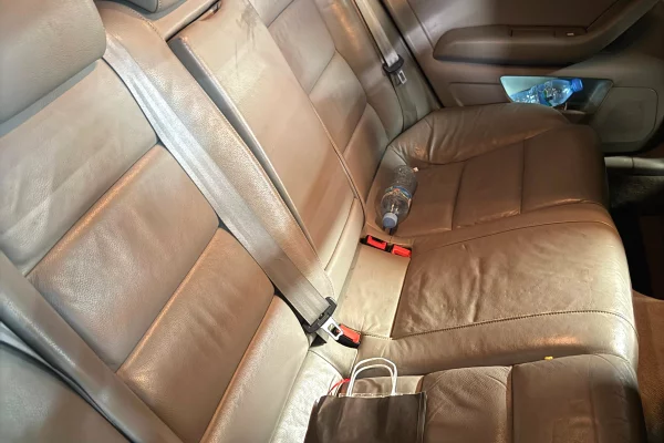 Makina ne shitje ne Tirane, Audi, 2006 Diesel,Kambio Automatik Pagesa 250,000  Leke.