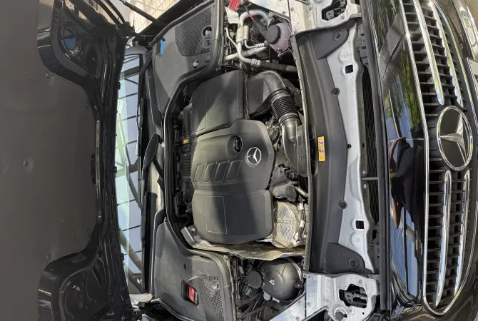 Auto in Vendita a Tirana, Mercedes-Benz, 2022 Diesel,Kambio Automatik Pagamento 33,000  Euro.