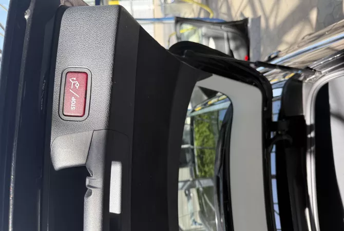 Auto in Vendita a Tirana, Mercedes-Benz, 2022 Diesel,Kambio Automatik Pagamento 33,000  Euro.