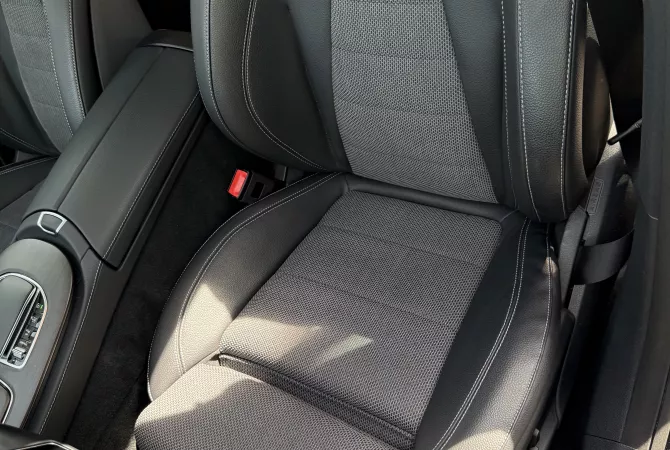 Auto in Vendita a Tirana, Mercedes-Benz, 2022 Diesel,Kambio Automatik Pagamento 33,000  Euro.