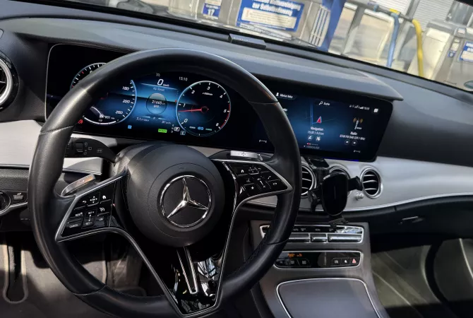 Auto in Vendita a Tirana, Mercedes-Benz, 2022 Diesel,Kambio Automatik Pagamento 33,000  Euro.