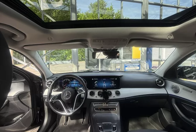 Auto in Vendita a Tirana, Mercedes-Benz, 2022 Diesel,Kambio Automatik Pagamento 33,000  Euro.