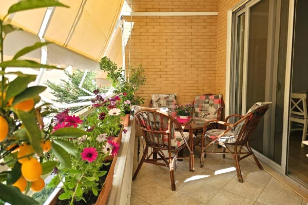 Shtepi ne shitje Apartament ne Tirane, 2+1, Mobilimi E mobiluar, Pagesa 270,000  Euro.