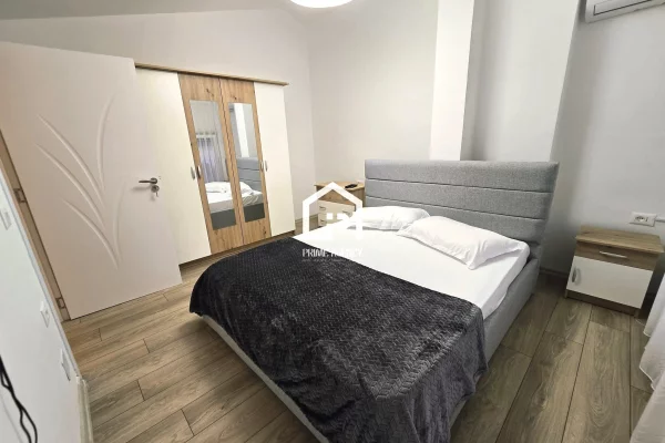 Shtepi ne shitje Apartament ne Pogradec, 1+1, Mobilimi E mobiluar, Pagesa 100,000  Euro.