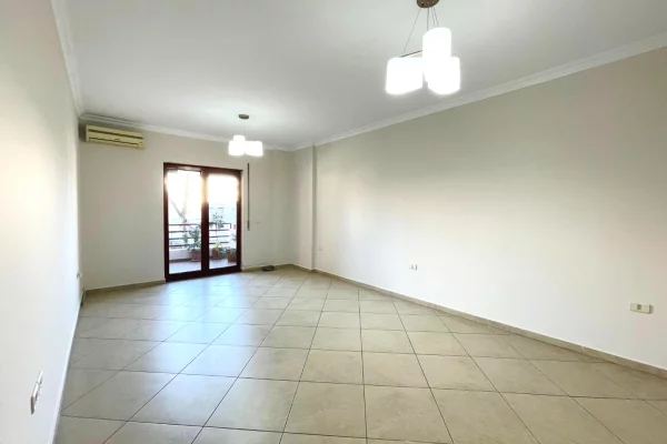 JEPET ME QIRA – Ambjent Zyrash