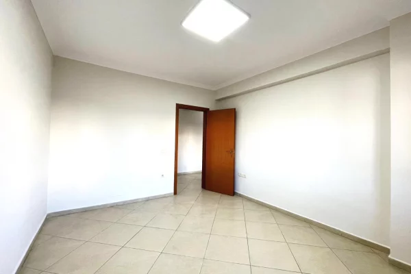 JEPET ME QIRA – Ambjent Zyrash