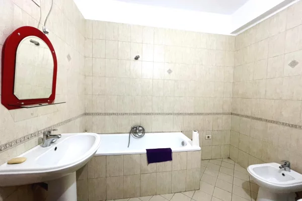 JEPET ME QIRA – Ambjent Zyrash