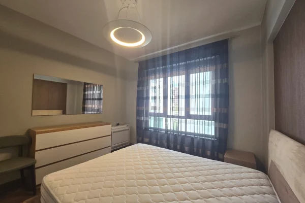 Shtepi ne shitje Apartament ne Tirane, 2+1, Mobilimi E mobiluar, Pagesa 300,000  Euro.