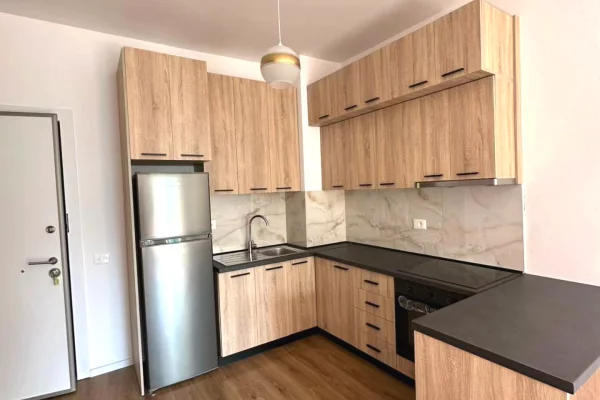 Shtepi me qera 1+1 ne Tirane - 400 Euro