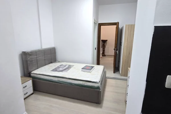Shtepi me qera Apartament ne Tirane, Garsoniere, Mobilimi E mobiluar, Pagesa 40,000  Leke.