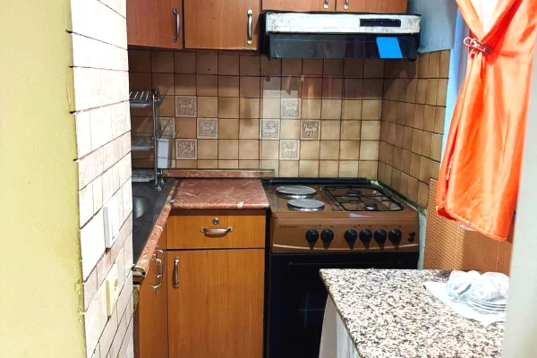 Shtepi me qera Apartament ne Tirane, 2+1, Mobilimi E mobiluar, Pagesa 550  Euro.