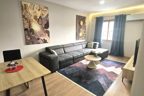 SHITET | APARTAMENT 2+1_📍 QENDËR | RRUGA DURRËSIT
