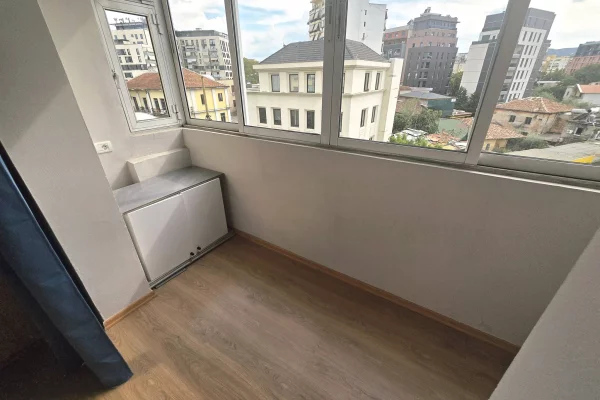 Shtepi ne shitje Apartament ne Tirane, 2+1, Mobilimi E mobiluar, Pagesa 160,000  Euro.