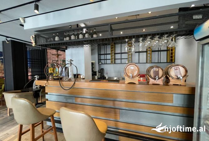 Lokal + bilardo me qera 