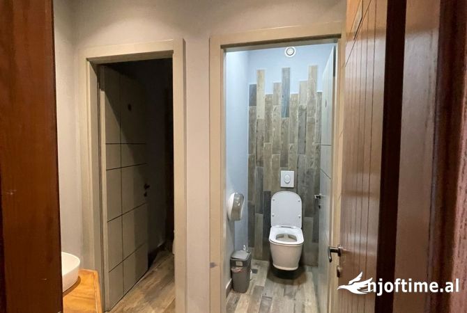 Lokal + bilardo me qera 