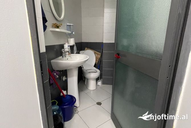 Ambient biznesi per shitje 