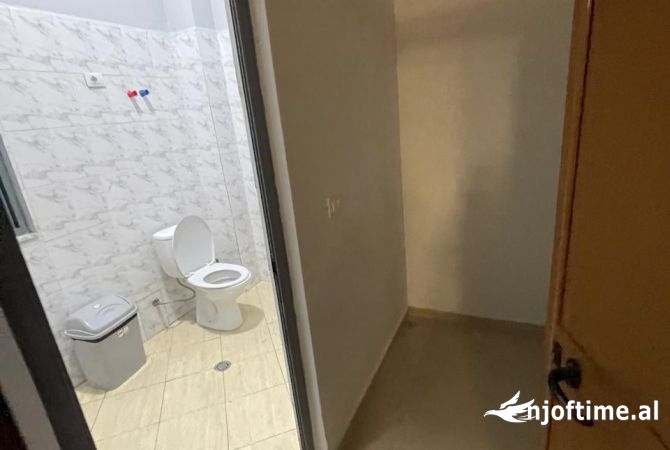 Ambient biznesi me qera 