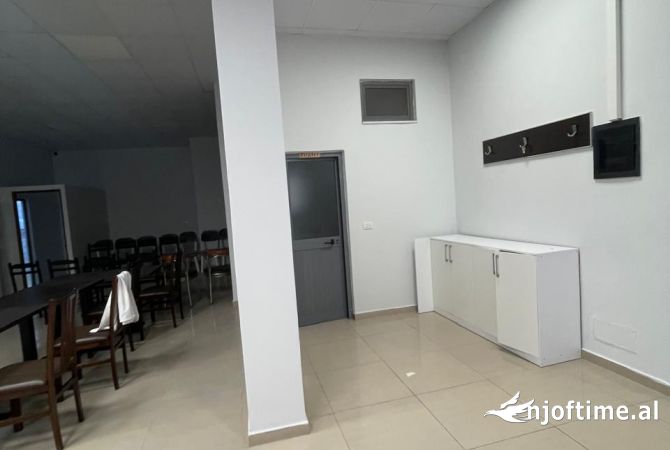 Ambient biznesi me qera 