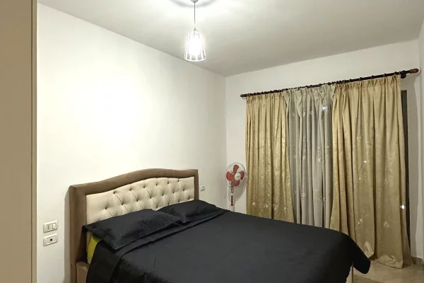 Shtepi me qera Apartament ne Tirane, 1+1, Mobilimi E mobiluar, Pagesa 45,000  Leke.