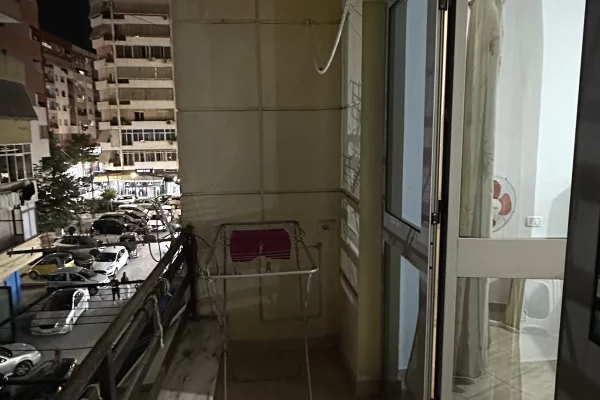 Shtepi me qera Apartament ne Tirane, 1+1, Mobilimi E mobiluar, Pagesa 45,000  Leke.
