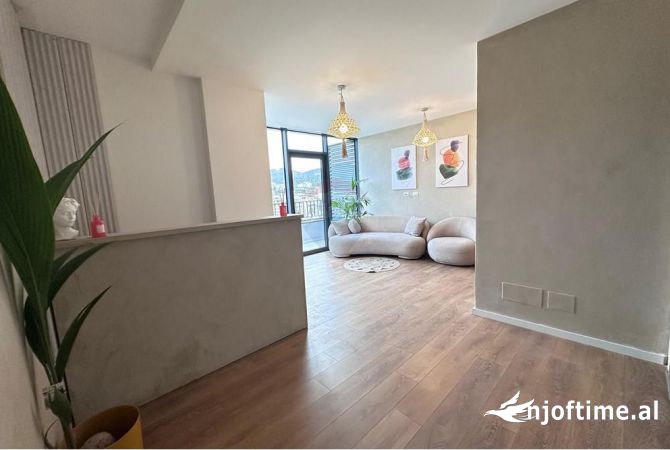 Business Property in Sale 6+1 in Tirana - 33,000 Euro