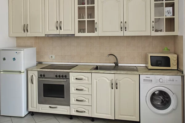 Shtepi me qera Apartament ne Tirane, 1+1, Mobilimi E mobiluar, Pagesa 35,000  Leke.