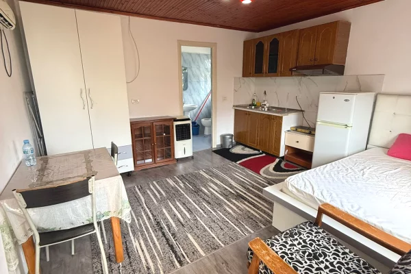 Casa in affitto Garsoniere a Tirana - 20,000 Leke