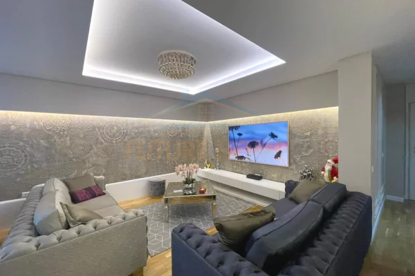 Shtepi ne shitje 3+1 ne Tirane - 390,000 Euro