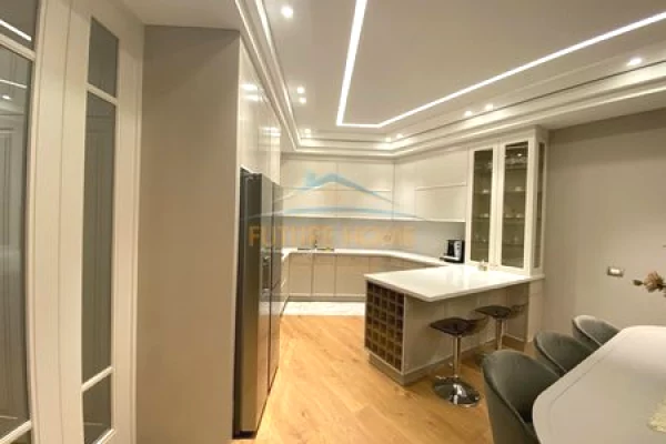 Shtepi ne shitje Apartament ne Tirane, 2+1, Mobilimi E mobiluar, Pagesa 355,000  Euro.