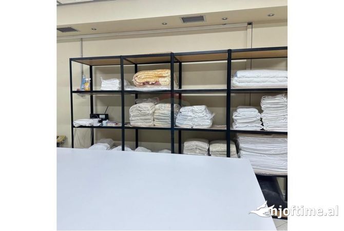 Ambiente Commerciale in Vendita 1+1 a Tirana - 22,000 Euro