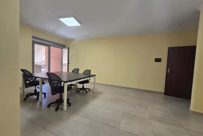 Jepet zye me qira Delijorgj!