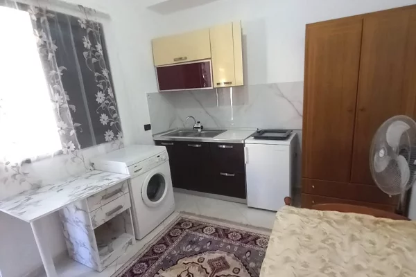 Garzoniere, Mbrapa Skrapit, 22.000 lek,Fundi Rruges Burgut 