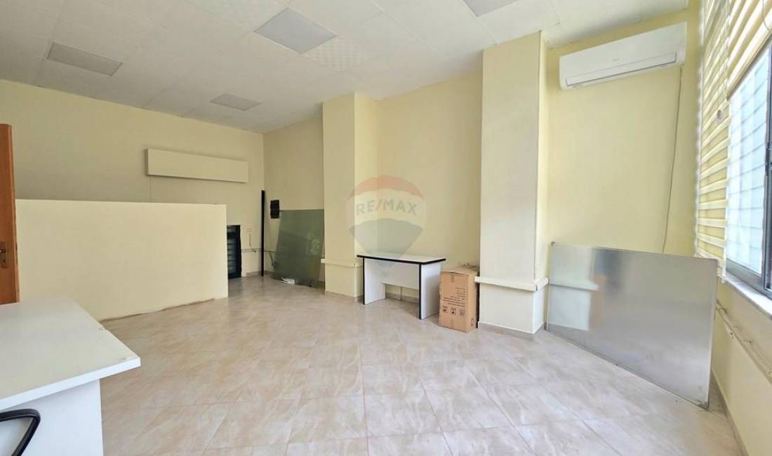 Zyre 190 m2 te 21 Dhjetori