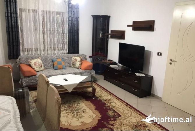 Jepet apartament 2+1 me qeraq te Liqeni i Thate