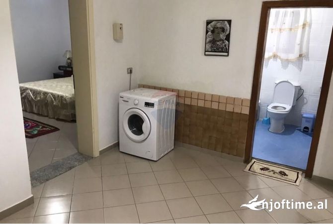 Shtepi me qera Apartament ne Tirane, 2+1, Mobilimi E mobiluar, Pagesa 40,000  Leke.