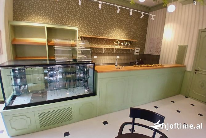 JEPET ME QIRA BAKERY-COFFEE TEK KOMPLEKSI ASL