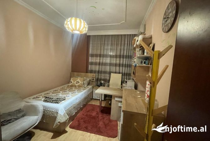 Appartamento in vendita a Tirana 3+1, Arredato