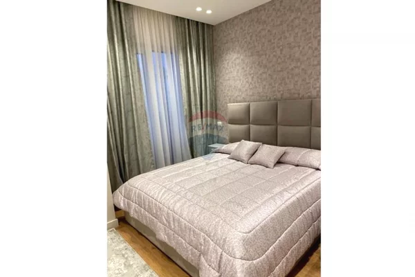 Appartamento in vendita a Tirana 3+1, Arredato