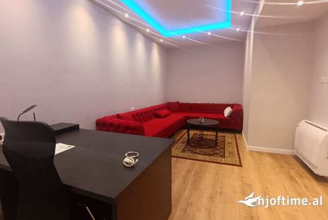 Ambient me qira per zyra prane qendres 