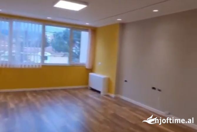Apartament 3+1+2 per Zyre me Qira ne Rrugen e Elbasanit, prane Ambasades Amerikane