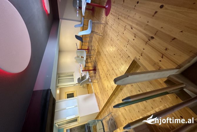 Lokal me qera ne astir